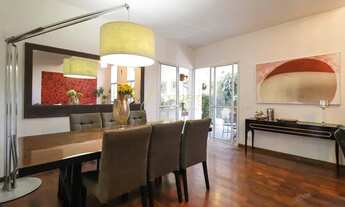 Imagem 3: Casa de condomínio com 5 suítes, jardim e churrasqueira. Perto do metrô