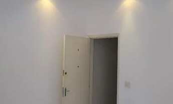 Imagem 3: Apartamento reformado 2 dormitórios com suíte / Boqueirão - Santos