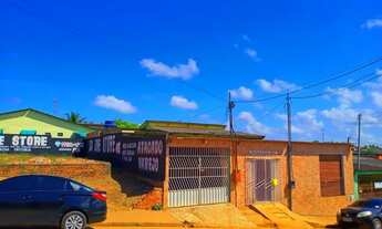 Imagem: Casa com ponto COMERCIAL NA FRENTE