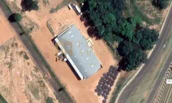 Imagem: Barração Beira Rodovia, ao Lado LEB