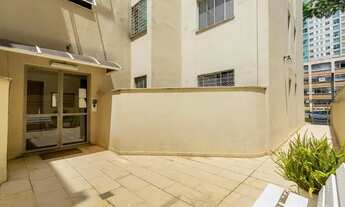 Imagem 3: Apartamento para Locação em Curitiba, Água Verde, 2 dormitórios, 1 banheiro, 1 vaga