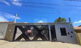 Imagem 3: Casa térrea 266m2 terreno - 162m2 construído - 3 dorm. - 1 suíte - 2 vagas cobertas - Inda