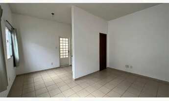 Imagem 2: Apartamento dentro de vila residencial em localização privilegiada