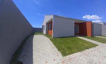 Imagem 2: Casa em Condomínio para Venda em Colombo, Embu, 3 dormitórios, 1 banheiro, 2 vagas