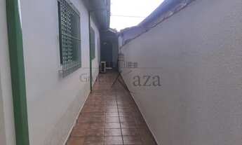 Imagem 4: Casa - Bosque dos Eucaliptos - 4 Dormitórios - 250m²