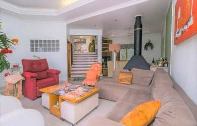 Imagem 3: Casa para Venda - 279m², 3 dormitórios, sendo 1 suites, 4 vagas - Teresópolis