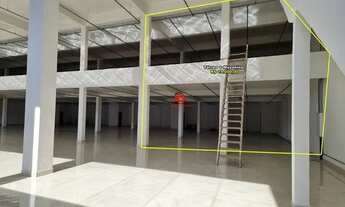 Imagem 7: Prédio comercial no avenida Grande Circular