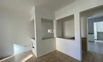 Imagem 3: Apartamento 03 dormitórios para locação. Localizado na parte superior de sobrado, no Balne