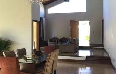 Imagem 3: Casa térrea para locação na City Ribeirão com 04 dormitórios e piscina