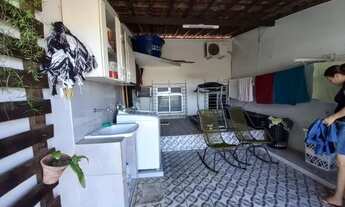 Imagem 4: Casa em ouro preto 2 pavimentos 4 qtos 2 st quintal 2 vgs px centro comercial
