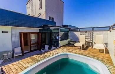 Imagem 5: Cobertura de 3 dormitórios e 3 vagas de garagem no bairro Jardim Planalto em Porto Alegre