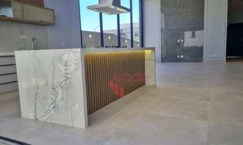 Imagem 4: Casa em Condomínio Fechado à Venda de 04 Suítes no Bairro Residencial e Empresarial Alphav