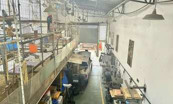 Imagem 3: Galpão/Depósito/Armazém para venda tem 650 metros quadrados