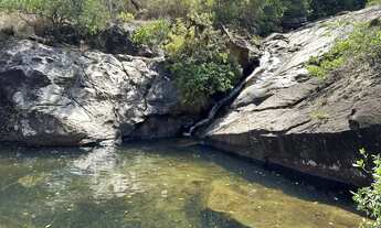 Imagem 4: Terreno 33.100m2 com Cachoeira e Vista para Serra da Moeda em Condomínio