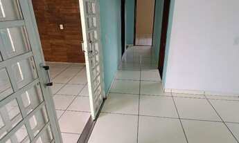 Imagem 4: Imóvel de 360 metros todo murado com 3 casas