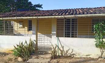 Imagem: Alugo casa no centro de Moreno