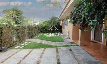 Imagem 6: Luxuosa Residência na Lagoa da Conceição com Amplo Terreno e 4 Dormitórios