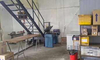 Imagem 3: Aluga se Galpão em frente ao Centro Comercial MR Seven Mall