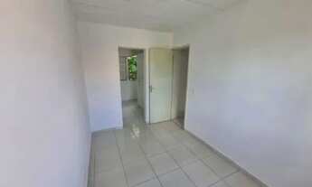 Imagem 6: Sobrado em Porto Alegre, no bairro Vila Nova, com 2 dormitório(s), e 2 banheiros