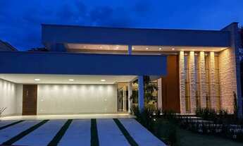 Imagem: Casa de condomínio para venda tem 387 metros