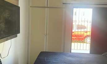 Imagem: Quarto mobiliado no barramar, no Calhau