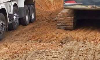 Imagem: VENDO CASA E TERRENO 360 MT ou 1/2 LOTE