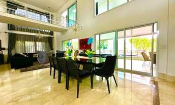 Imagem 2: Casa em Condomínio para Venda em Barueri, Tamboré, 4 dormitórios, 4 suítes, 5 banheiros, 9