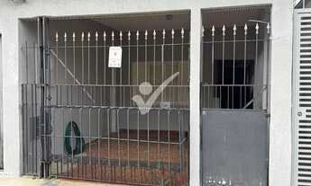 Imagem: Escritório Térreo em Rua Tranquila Praticidade