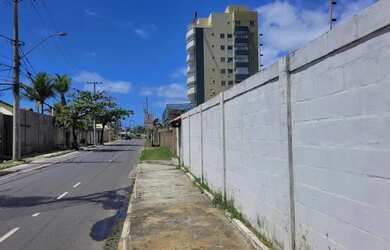 Imagem 2: EXCELENTE CASA COM TERRENO GRANDE 1.000M² STELLA MARES/IPITANGA SALVADOR BAHIA FOCO NO