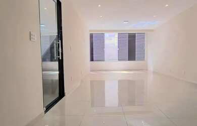 Imagem 2: Linda casa 02 suítes 02 vgs de garagem Centro - Nilópolis - RJ