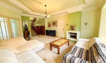 Imagem: Sobrado espaçoso para famílias, em frente