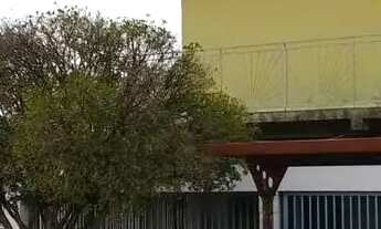 Imagem: Casa em Avenida Aristides de Souza Mello