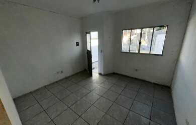 Imagem 7: Casa para Locação em Mogi das Cruzes, Jardim Jussara, 2 dormitórios, 1 banheiro, 1 vaga