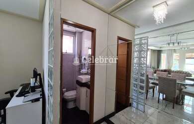 Imagem 6: Casa em Condomínio para Venda em Contagem, Centro, 3 dormitórios, 1 suíte, 2 banheiros, 4