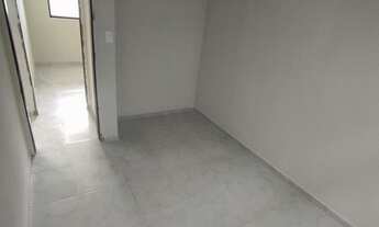 Imagem 6: APENAS 155 MIL! CASAS 03 QTS C/ VARANDA, BELO ACABAMENTO E ÔNIBUS NA PORTA!!