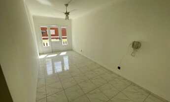 Imagem 2: Geniival) 2 dormitórios, sacada, elevador, portaria 24hs, Vista pro Mar na Tupi (158/21