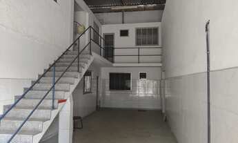 Imagem 6: Galpão/Depósito/Armazém para aluguel com 1000 metros quadrados entrada para caminhões