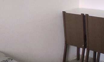 Imagem 6: Semi-mobiliado Apartamento com 2 dormitórios