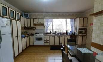 Imagem 4: Casa para venda tem 217 metros quadrados com 5 quartos em Estreito - Florianópolis - SC