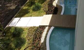 Imagem 7: Moderna, clean, ensolarada,muita iluminação natural, 4 suítes, piscina, churrasqueira, ent