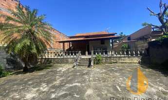 Imagem 2: CASA COM 1 SUÍTE 2 QUARTOS 5 VAGAS DE GARAGEM E QUINTAL