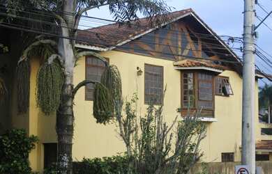 Imagem 7: Casa de condomínio térrea para venda possui 450 metros quadrados com 4 quartos