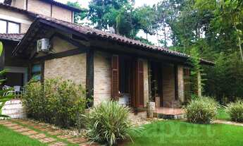 Imagem 2: Residência charmosa a venda em condomínio na Praia da Baleia