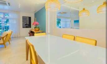 Imagem 5: Excepcional 3 quartos com janelão frontal e sacada, recém reformado, 1 por andar