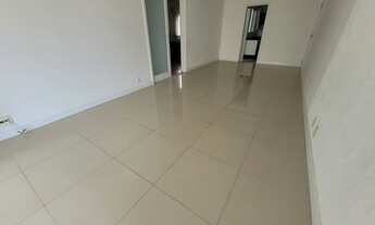 Imagem 3: Apto Alto Padrão com 3quartos mais dce semimobiliado no Parque São Jorge - fpolis