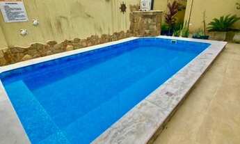 Imagem 4: Sobrado para venda possui 351 metros quadrados com 4 quartos em Flórida - Praia Grande - S