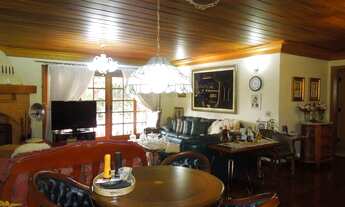 Imagem 2: Apartamento para Venda em Campos do Jordão, Capivari, 3 dormitórios, 1 suíte, 1 banheiro