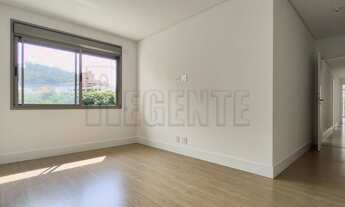 Imagem 7: Apartamento com 4 suítes à venda no bairro Córrego Grande em Florianópolis