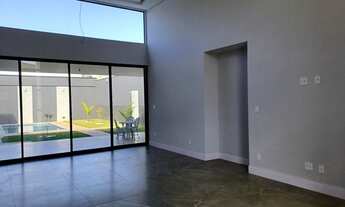 Imagem 3: Casa para venda com 315 metros quadrados com 4 quartos no Condomínio ALVIM - Juiz de Fora