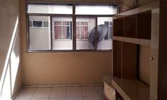 Imagem 2: Apartamento em Vista Alegre, (Condomínio Fechado), 01 Quarto, Sala etc